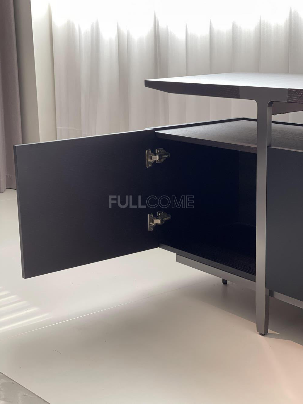 The Floating-Top Media Console
