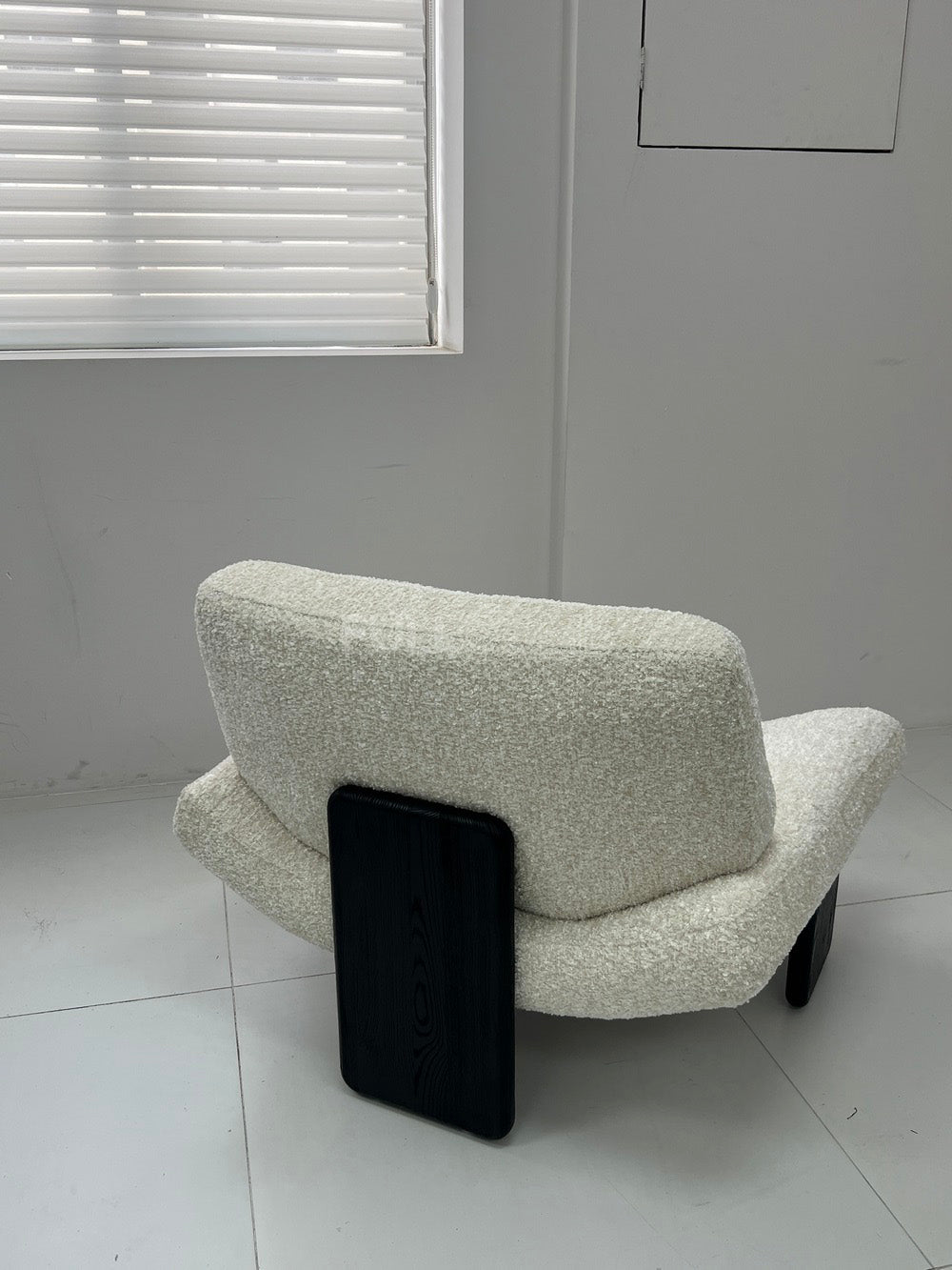 The Slab Leg Lounger