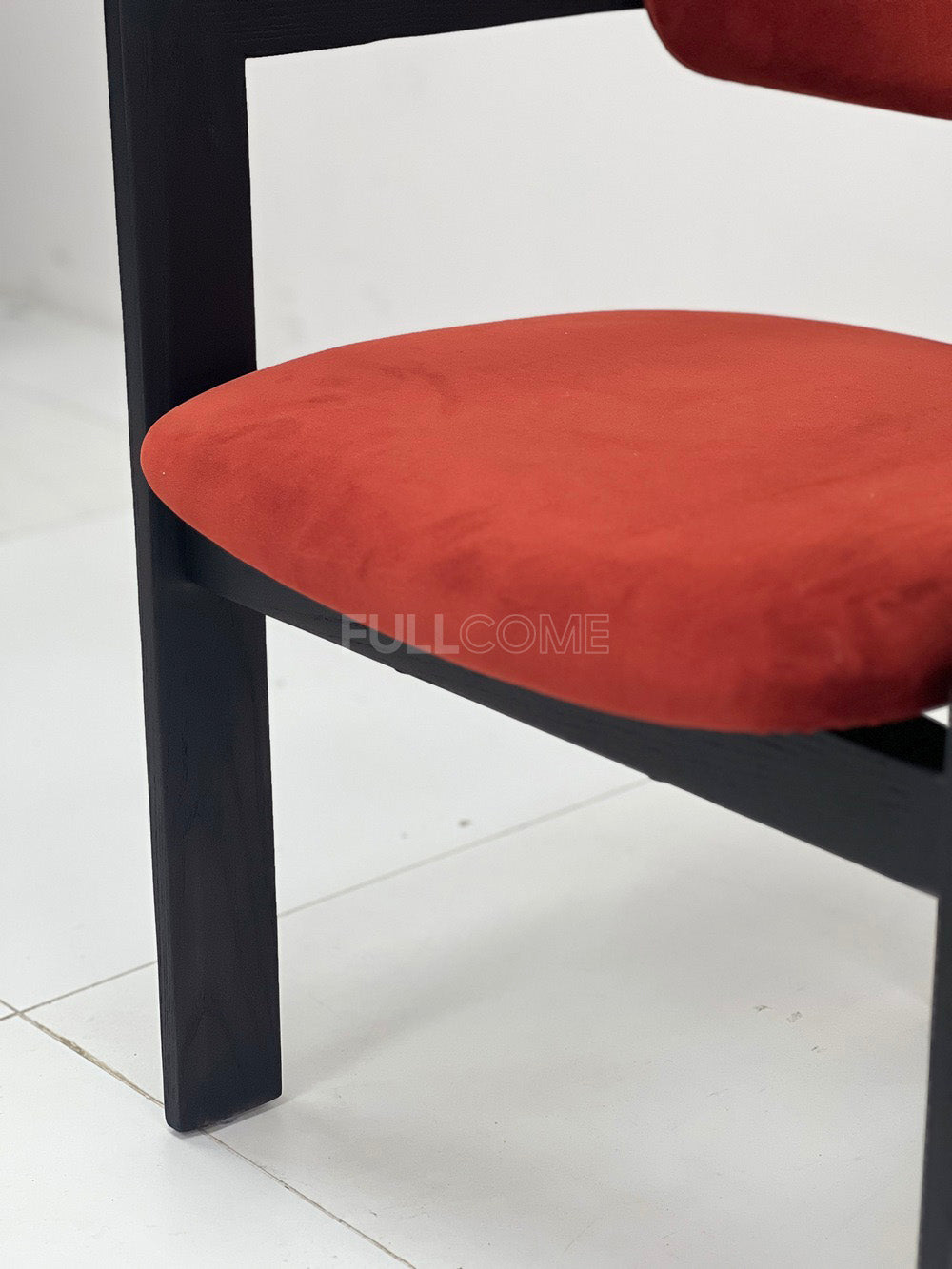The Bracket Arm Dining Chair