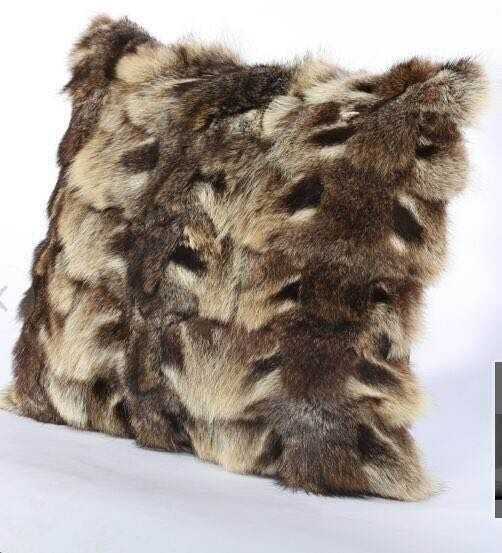 R5631BZ Raccoon Dog Head Natural Color Throw Pillow