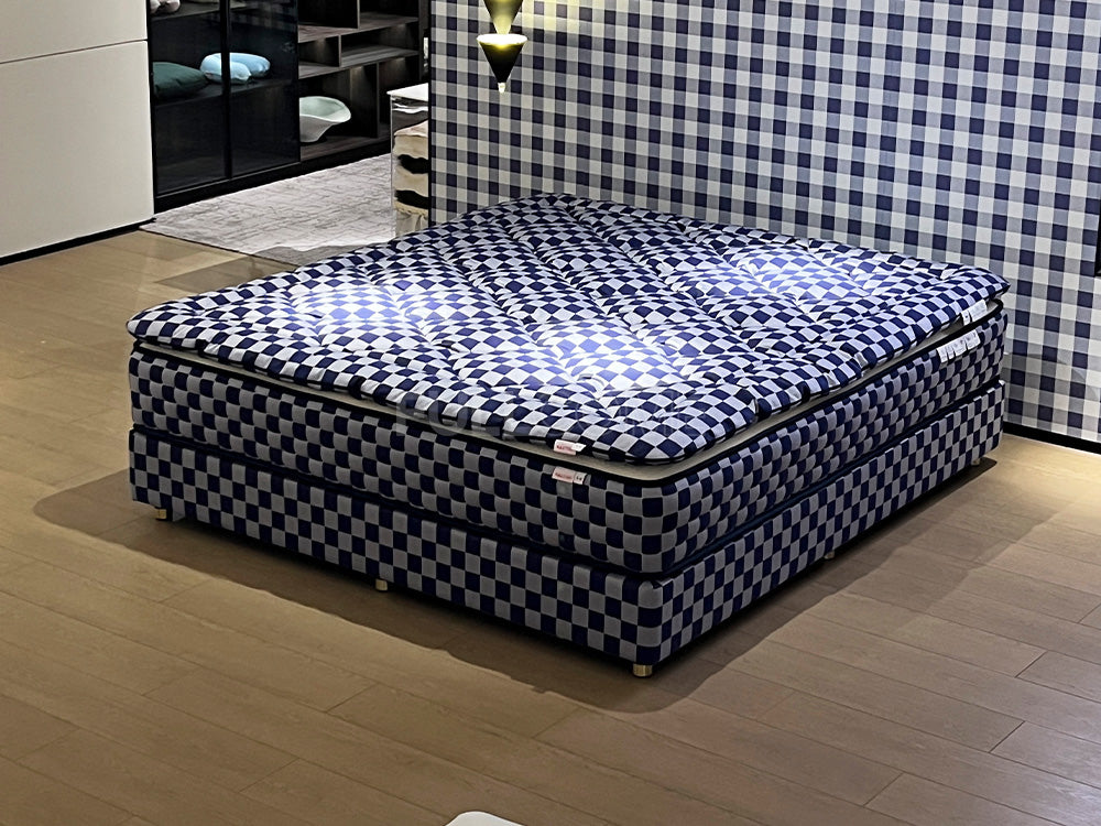 The Gingham Puff Mattress
