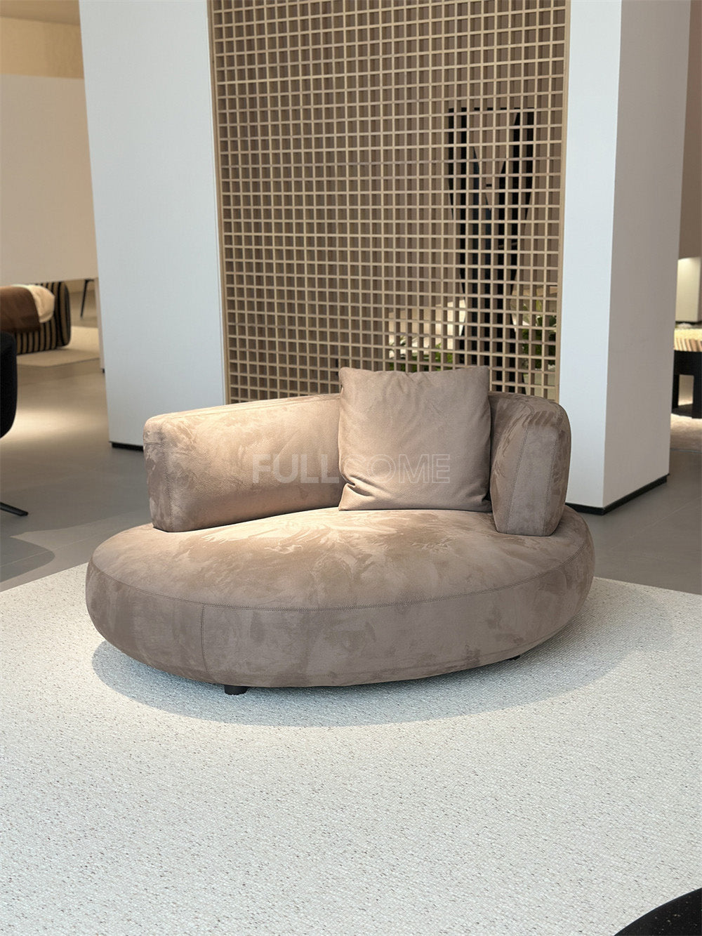 The Halo Lounge