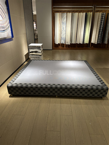 The Check Wrap Bed Base