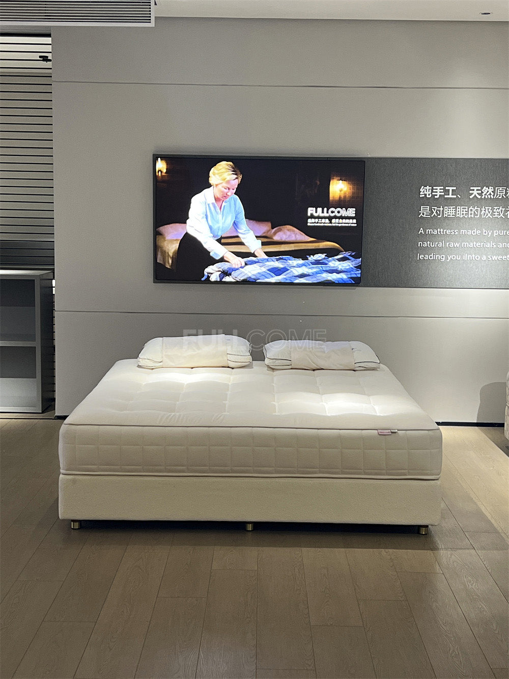 The Ivory Rosette Mattress