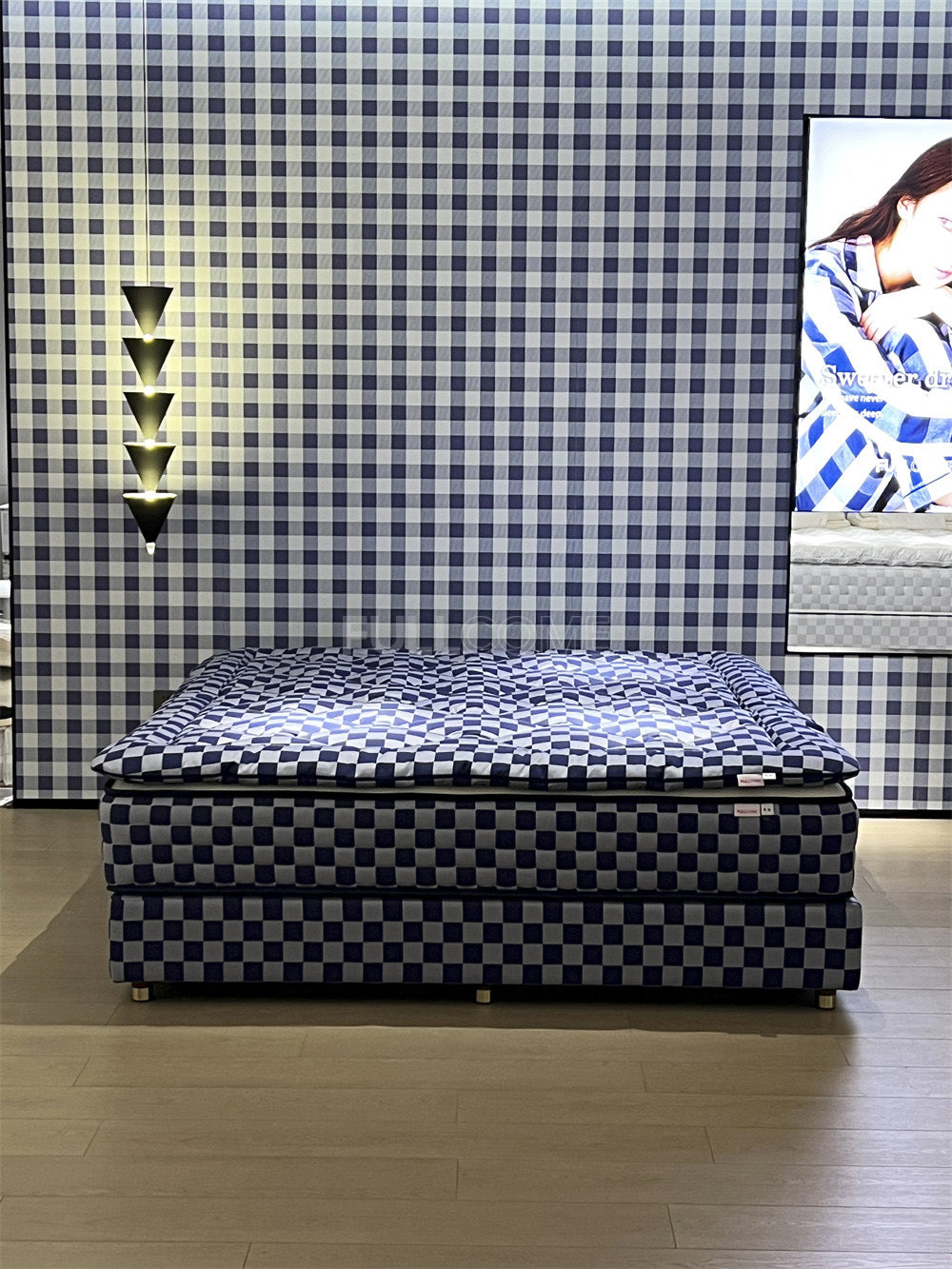 The Gingham Puff Mattress