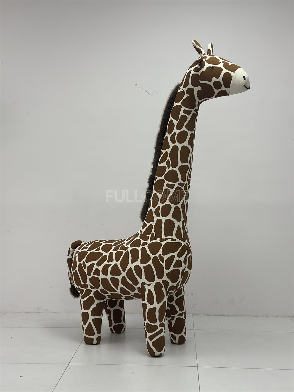 The Long-Necked Giraffe Kids Seat