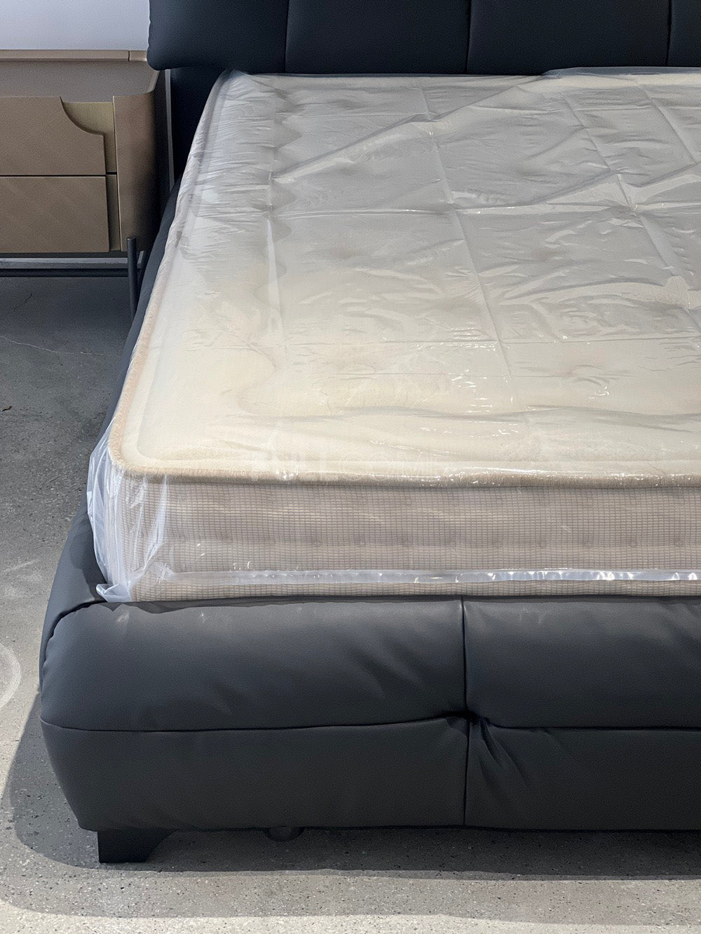 The Ivory Damask Mattress