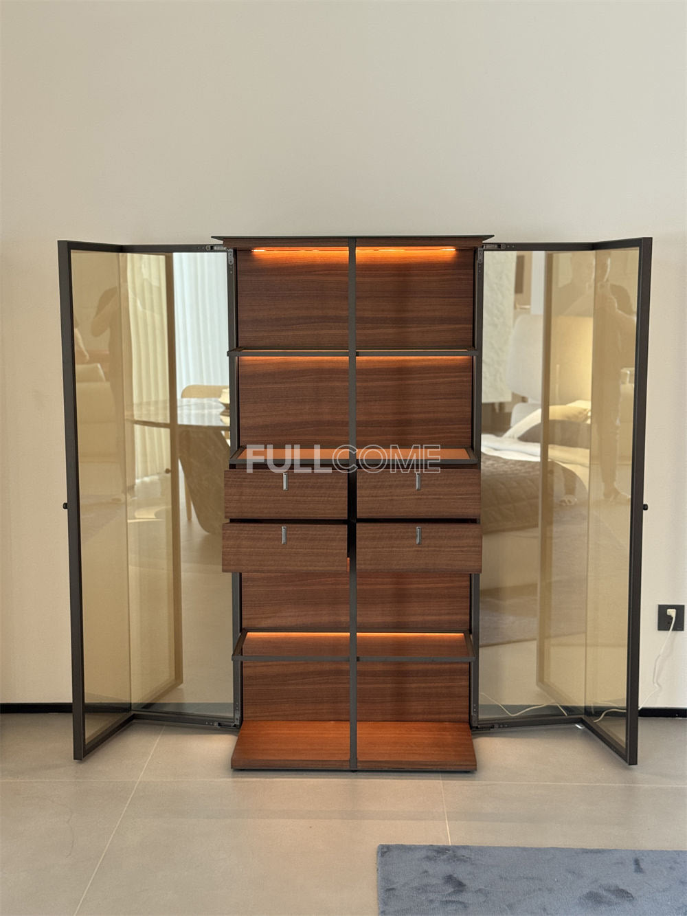 The Winged Display Cabinet