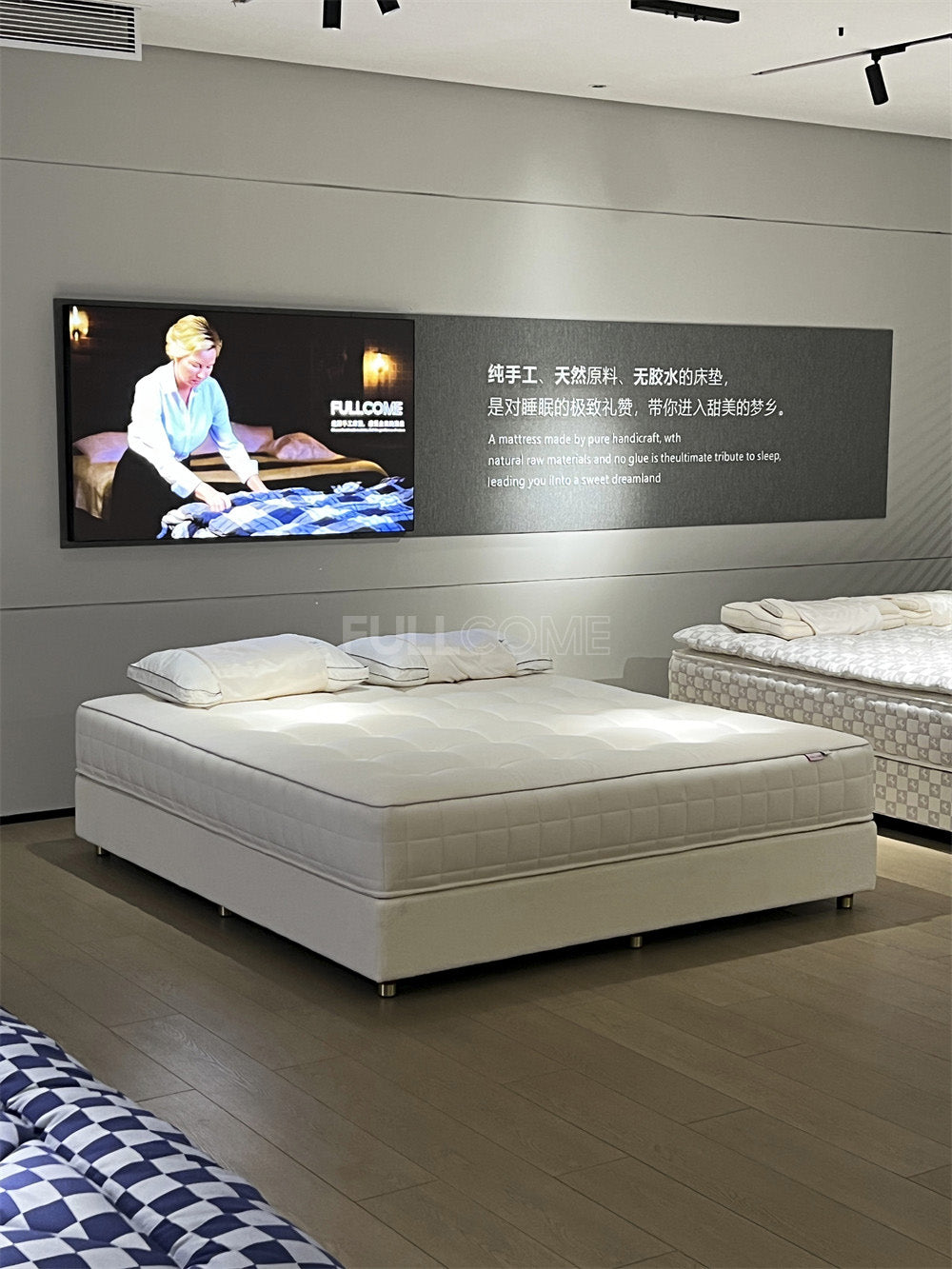 The Ivory Rosette Mattress