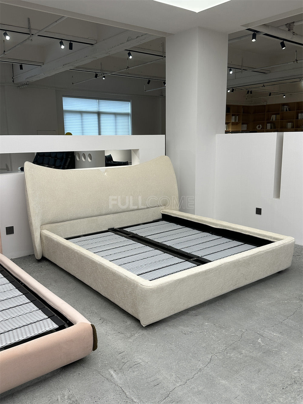 The Fishtail Bed
