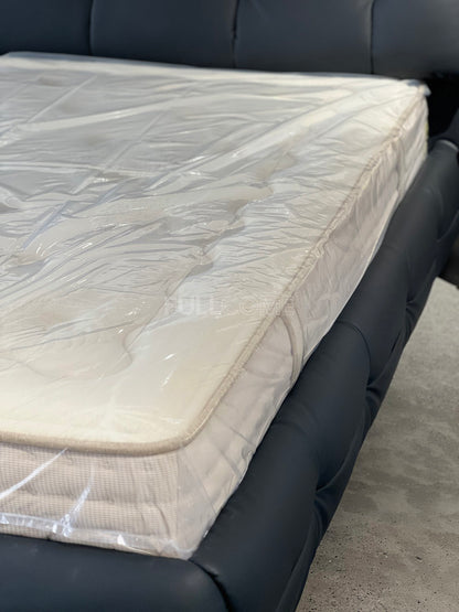 The Ivory Damask Mattress