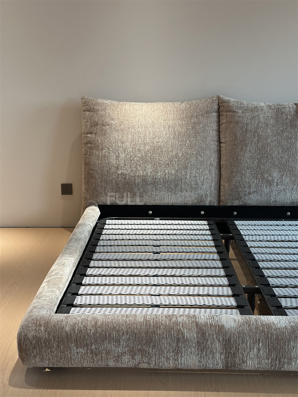 The Petal Pillow Bed