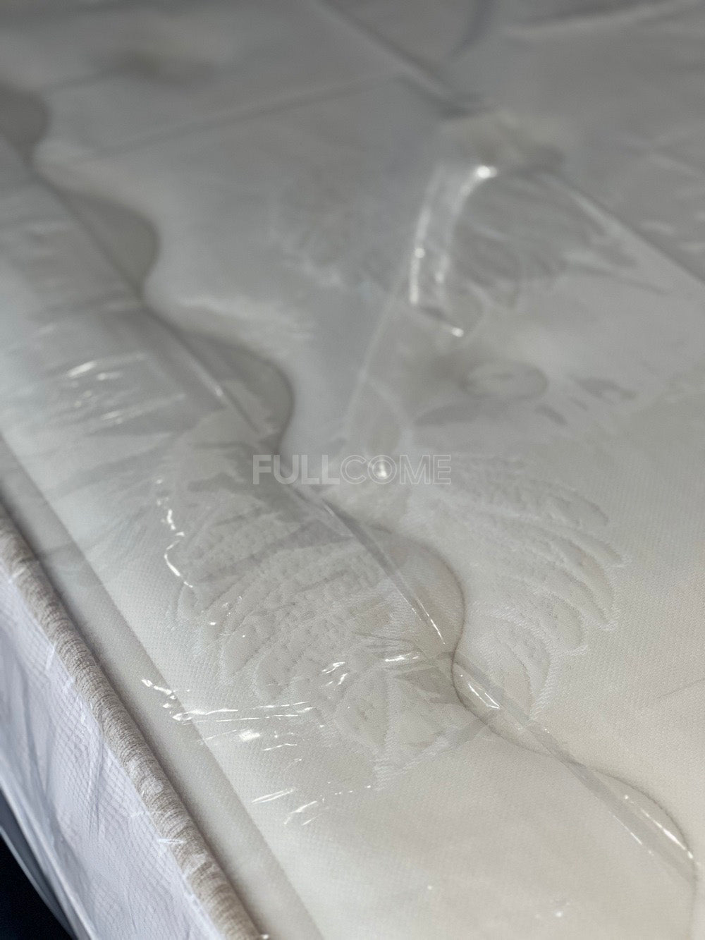 The Ivory Damask Mattress