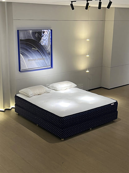 The Clover Damask Mattress