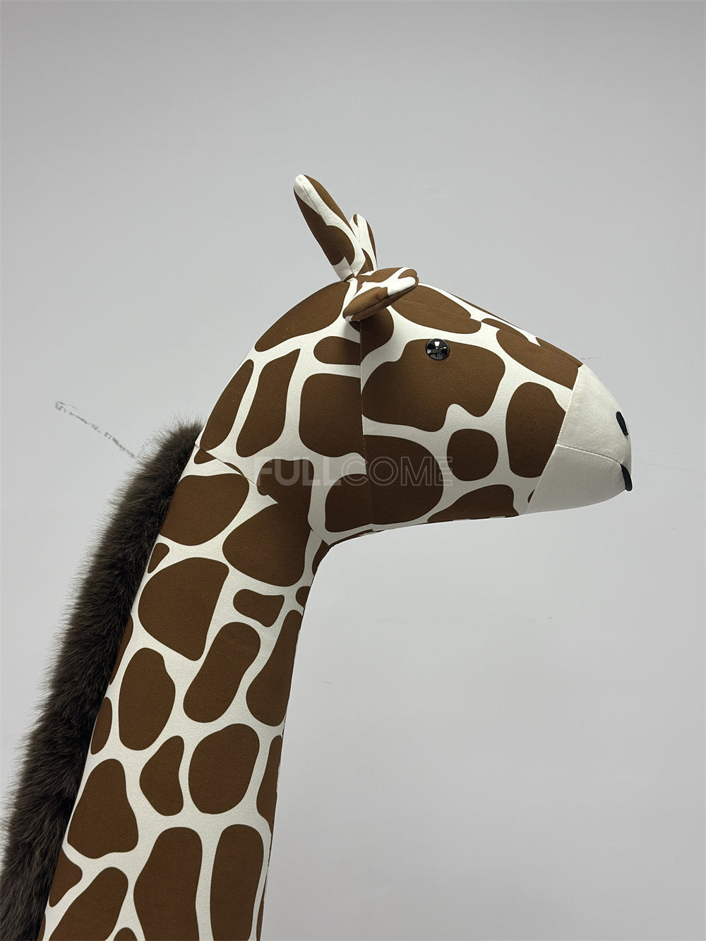 The Long-Necked Giraffe Kids Seat