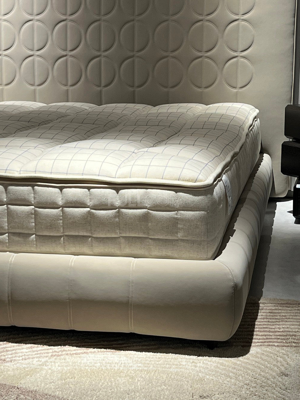 The Windowpane Mattress