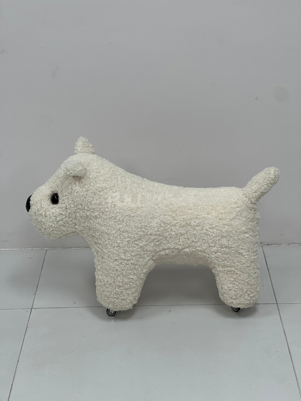 The Rolling Sheepdog Stool