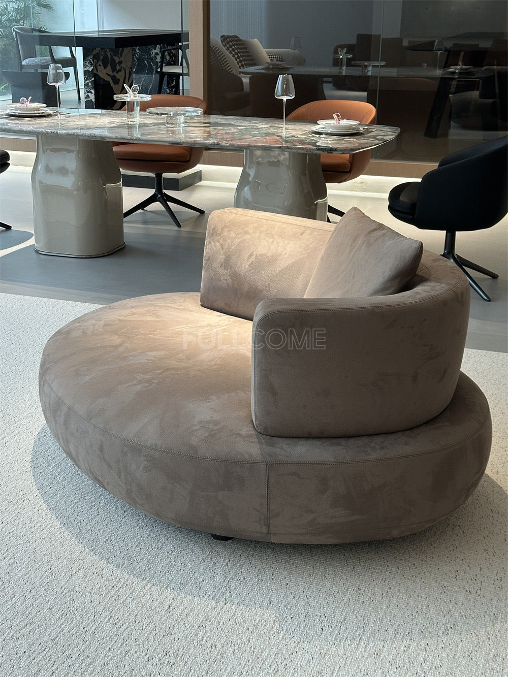 The Halo Lounge