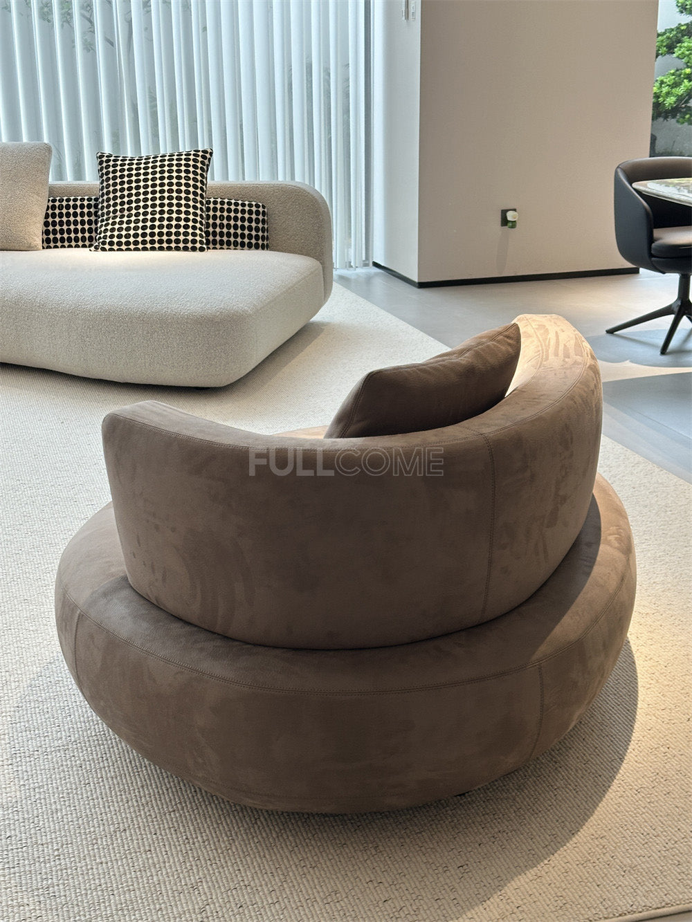 The Halo Lounge