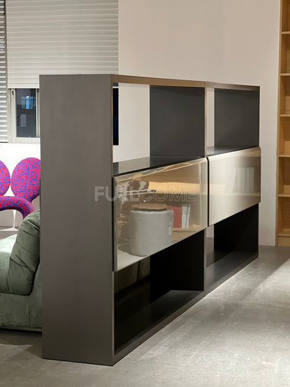 The Divider Shelf