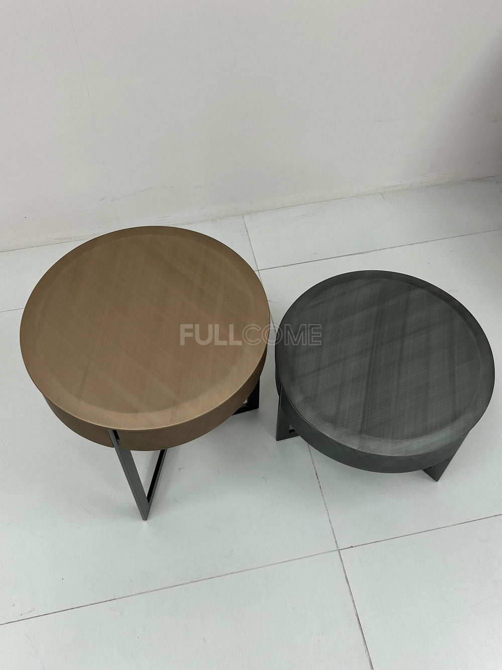 The Curved-Drawer Round Side Tables