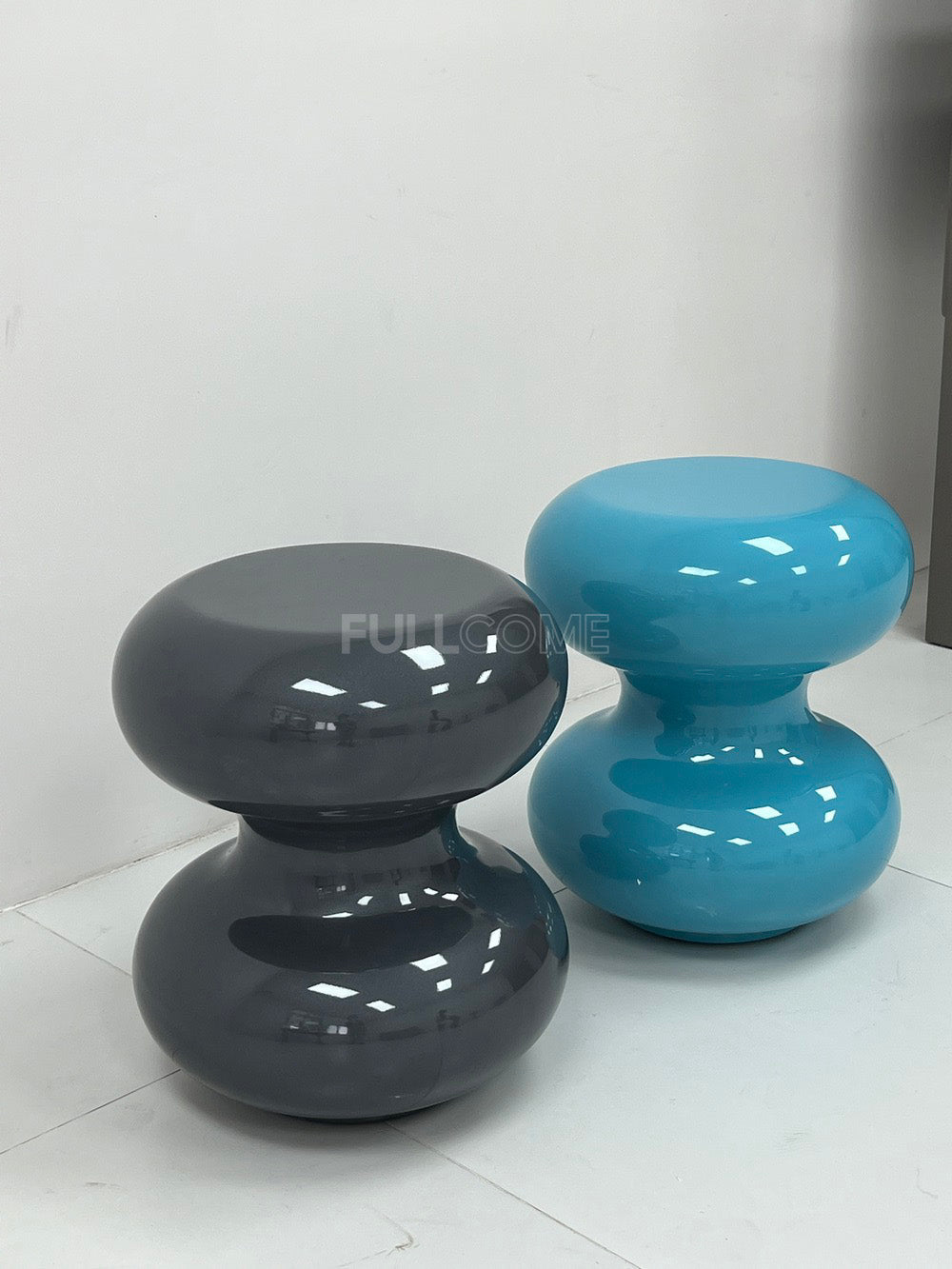 The Hourglass Side Table