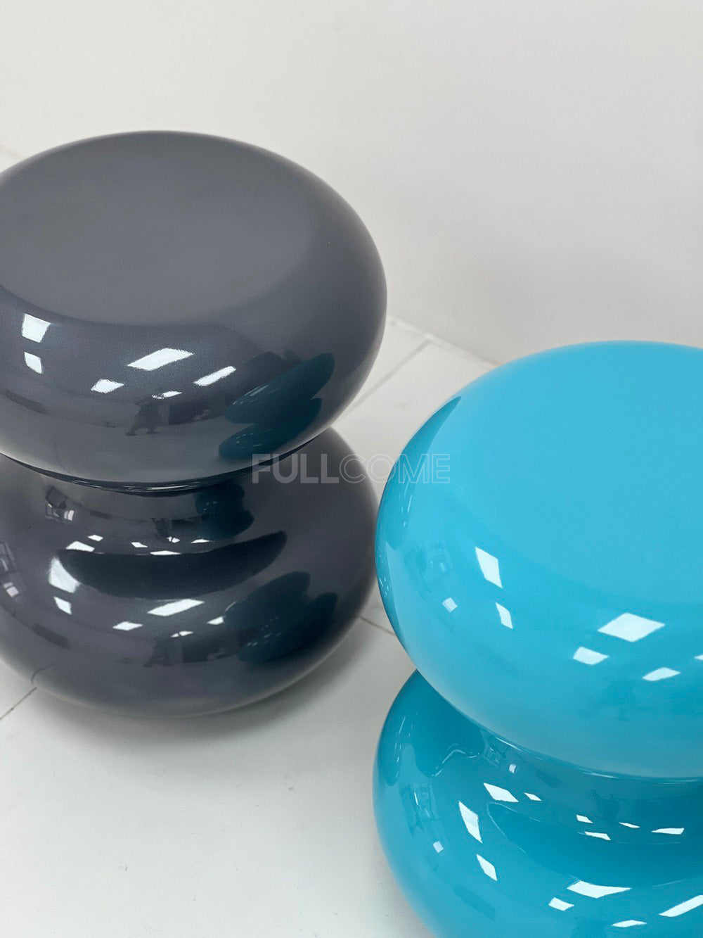 The Hourglass Side Table