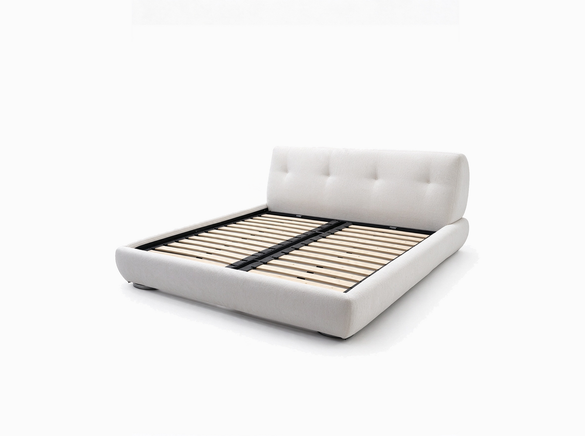 Supermoon Upholstered Bed
