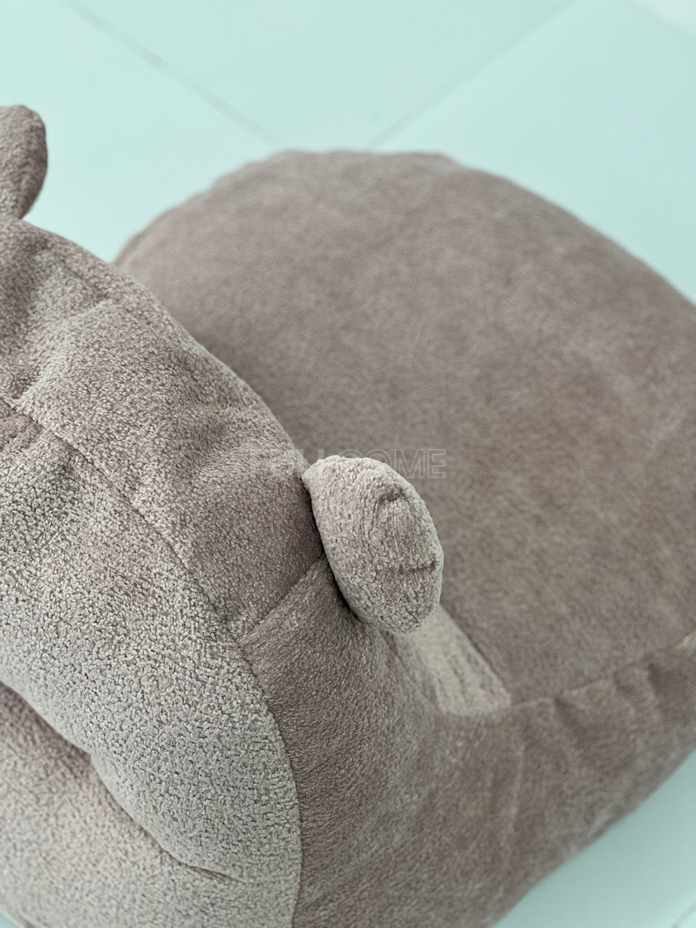The Bear Cub Floor Sofa