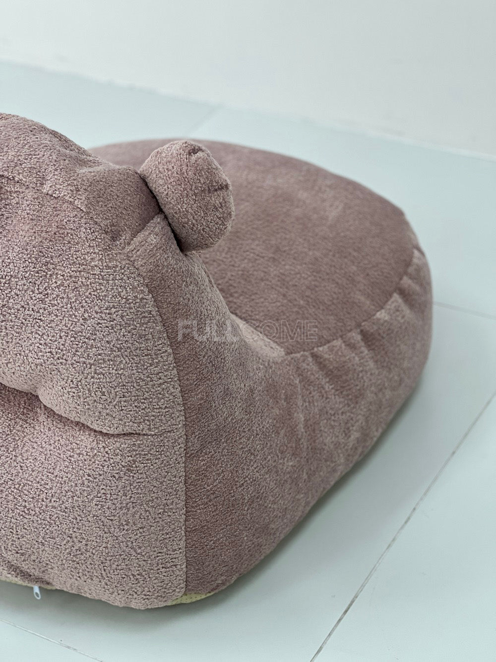 The Bear Cub Floor Sofa