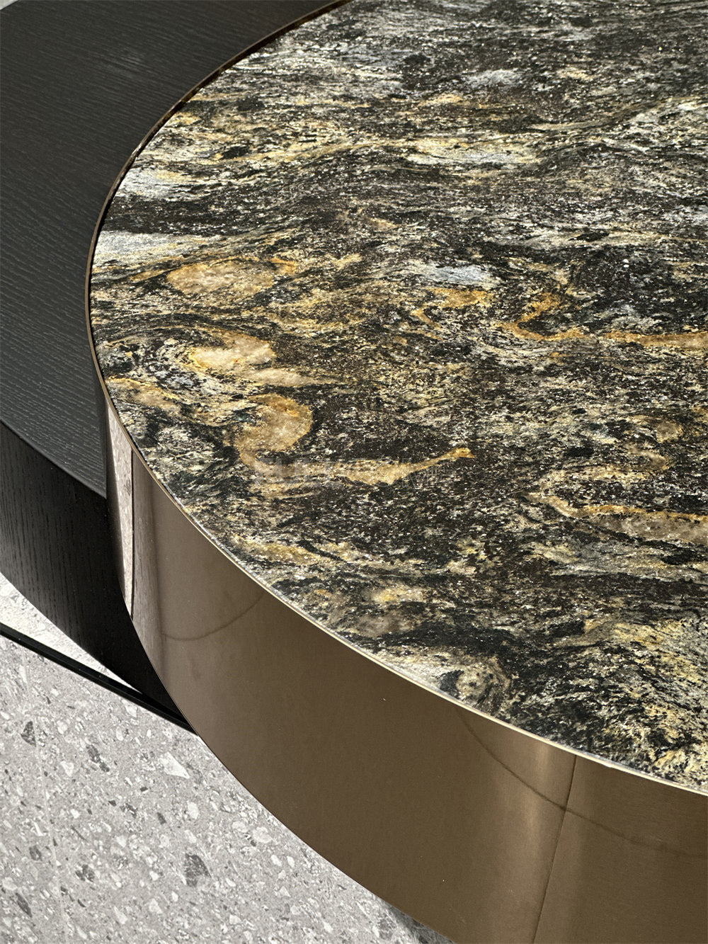 The Veined Stone Nesting Drums