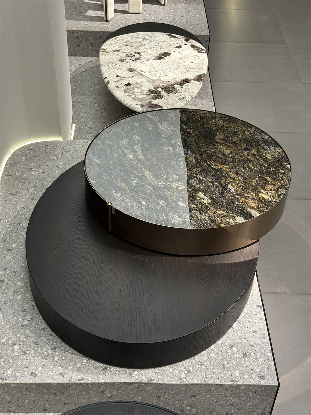The Veined Stone Nesting Drums