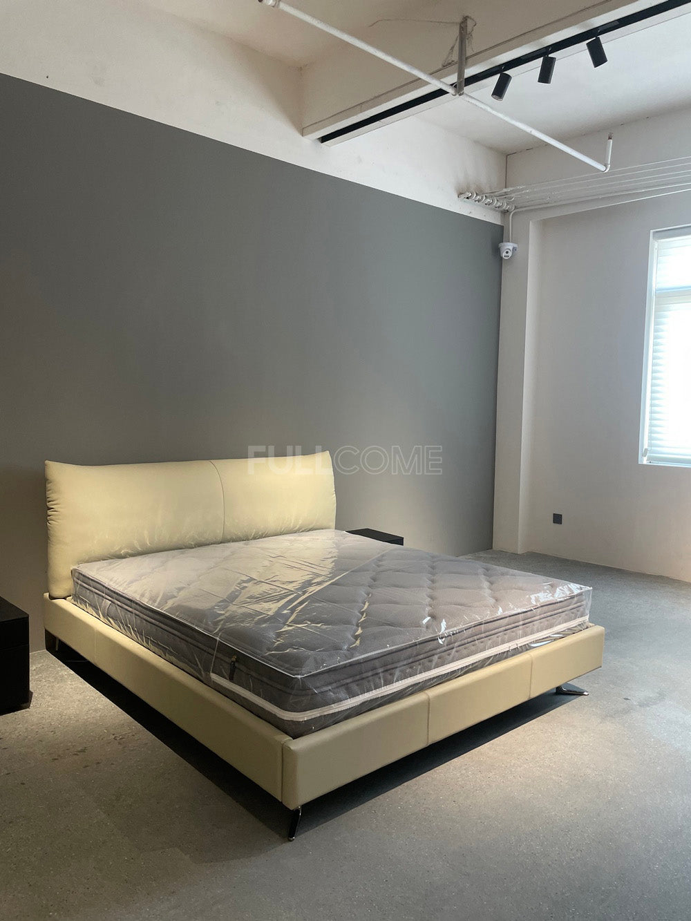 The Graphite Grid Mattress