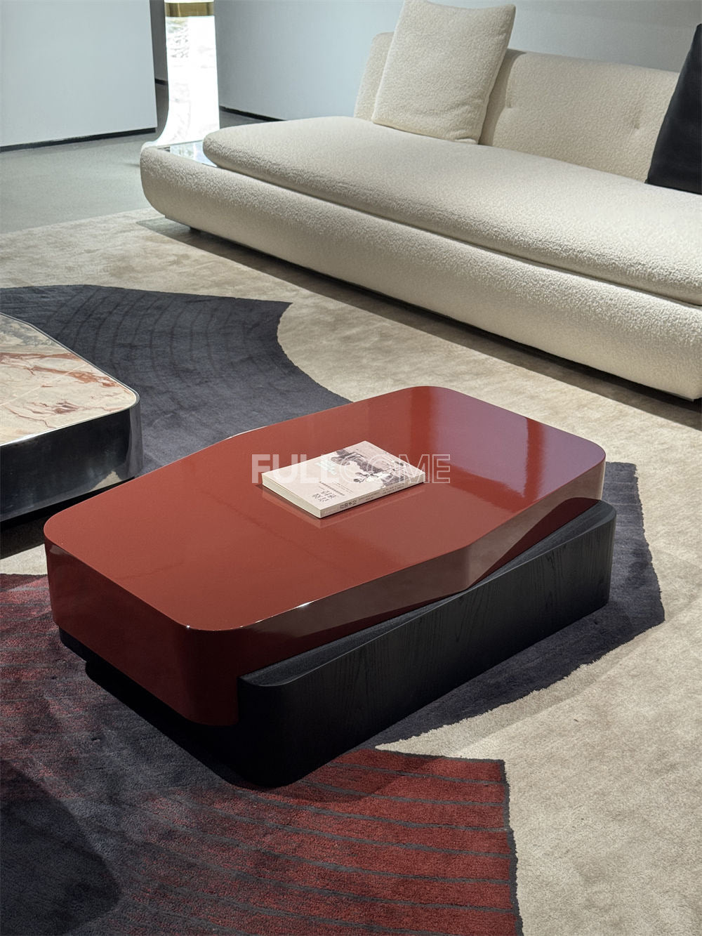 The Claret Column Coffee Table Set
