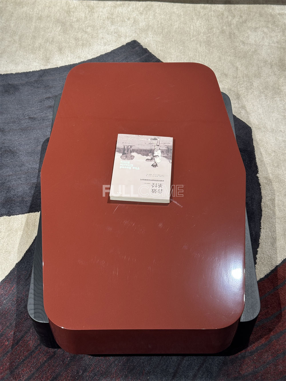 The Claret Column Coffee Table Set