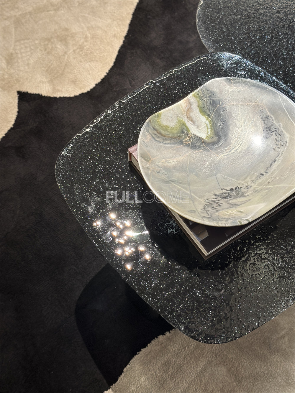 The Swirl Top Coffee Table Set