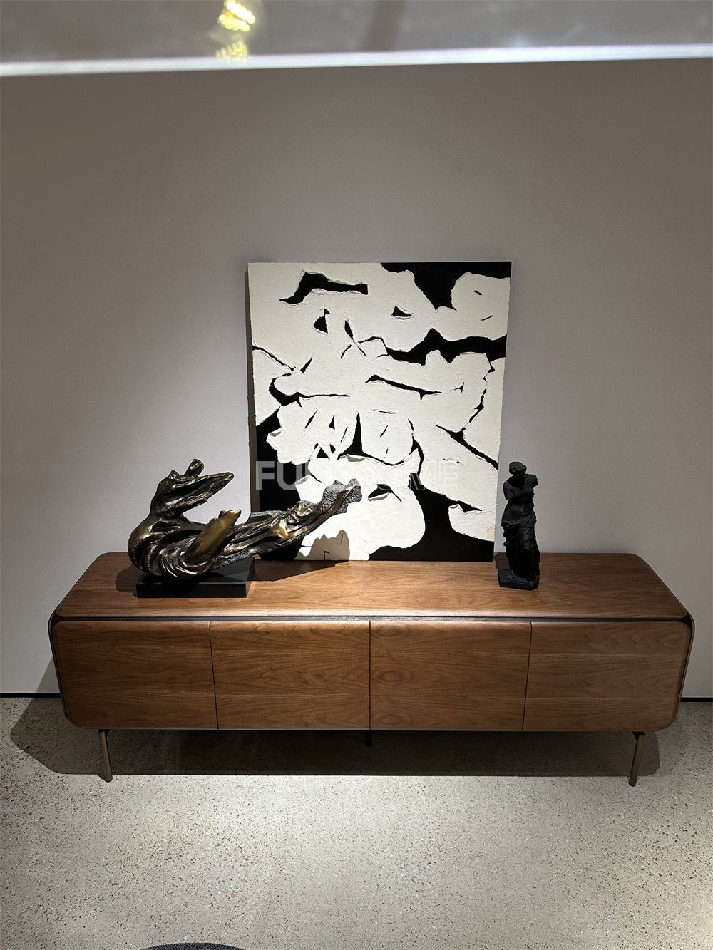 The Reveal Sideboard