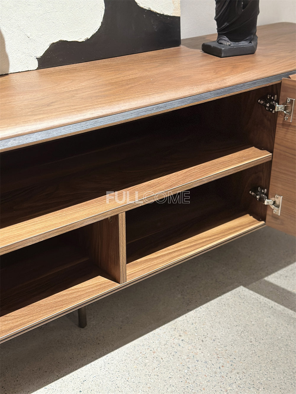 The Reveal Sideboard
