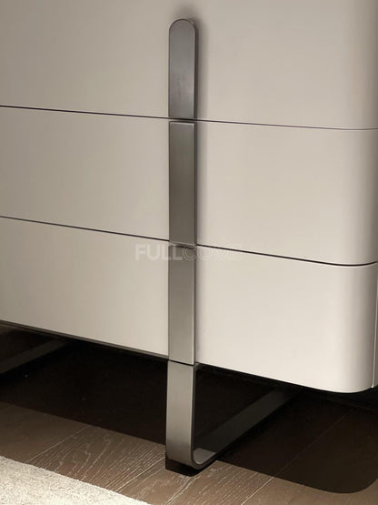 The Folded Strap Chest