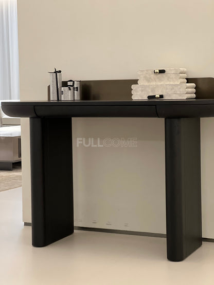 The Bullnose Console