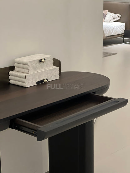 The Bullnose Console