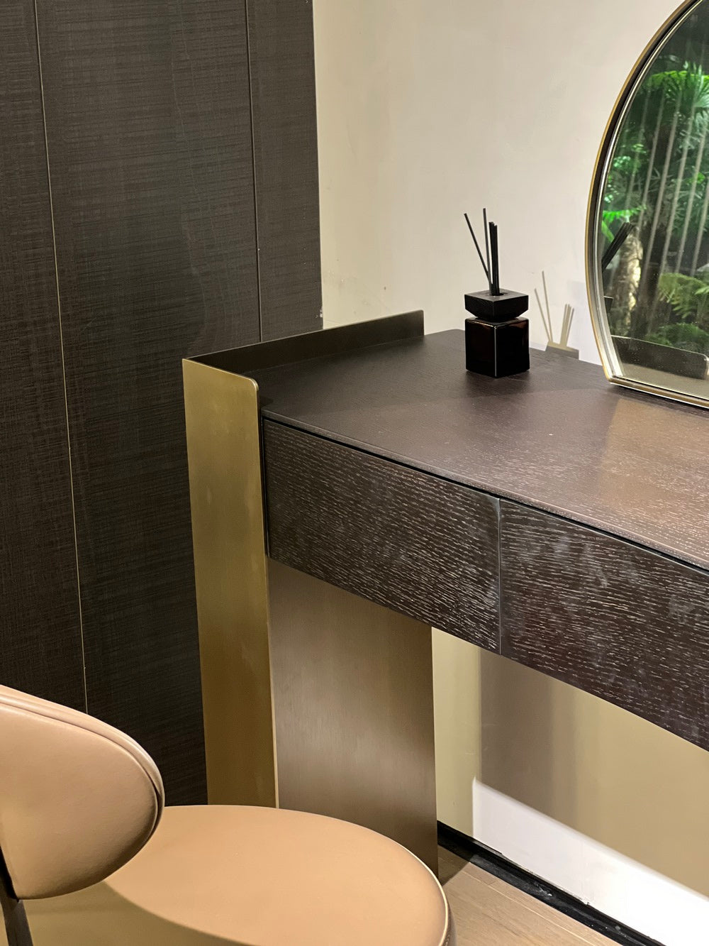 The Swoop Vanity