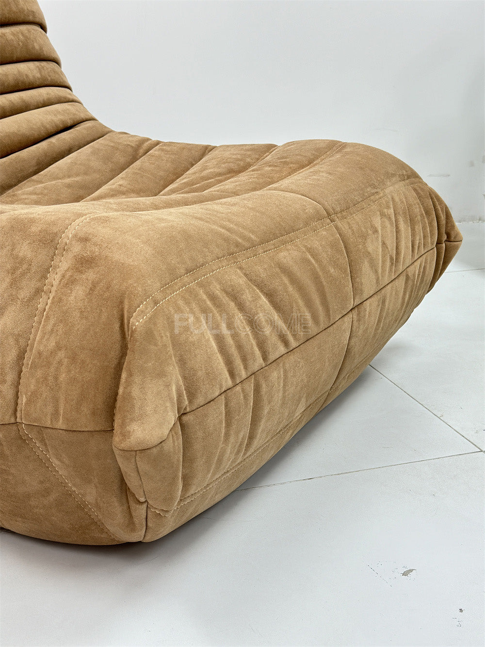 The Caterpillar Lounge