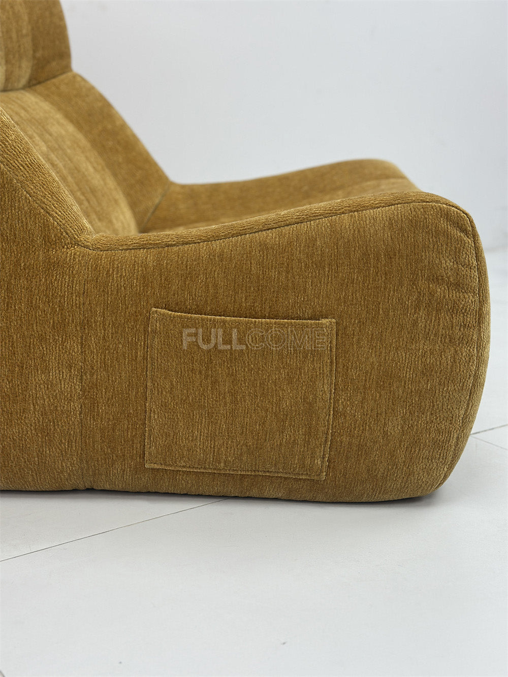 The Caterpillar Lounge
