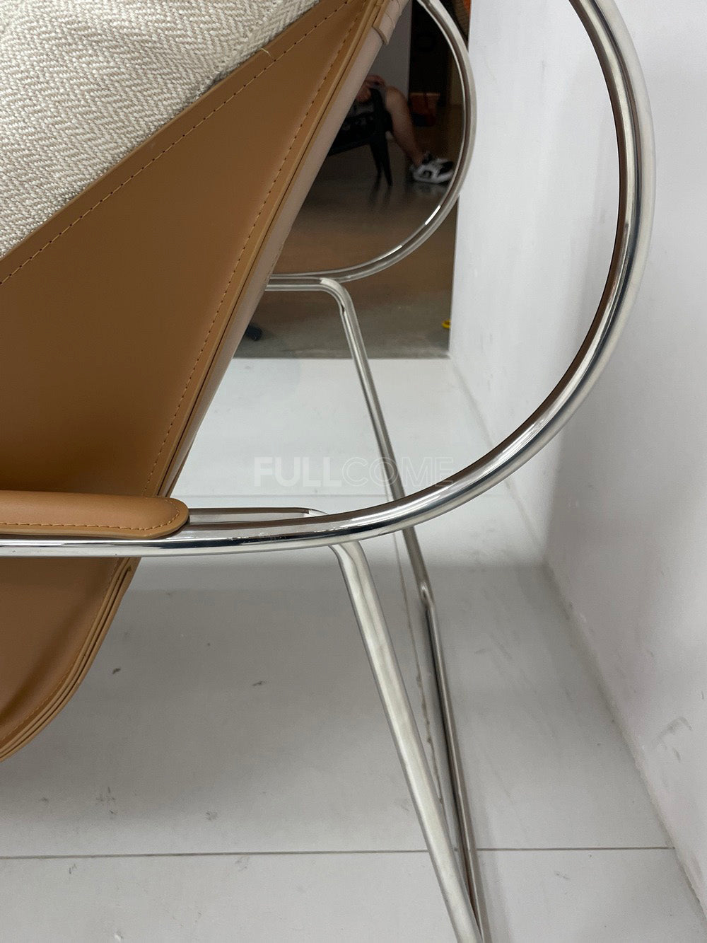 The Hoop Frame Lounge