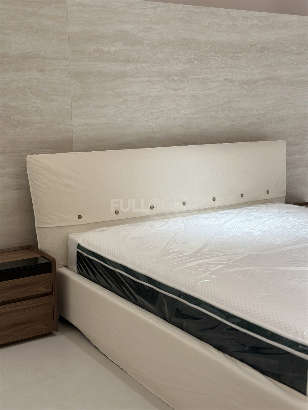 The Button Band Bed