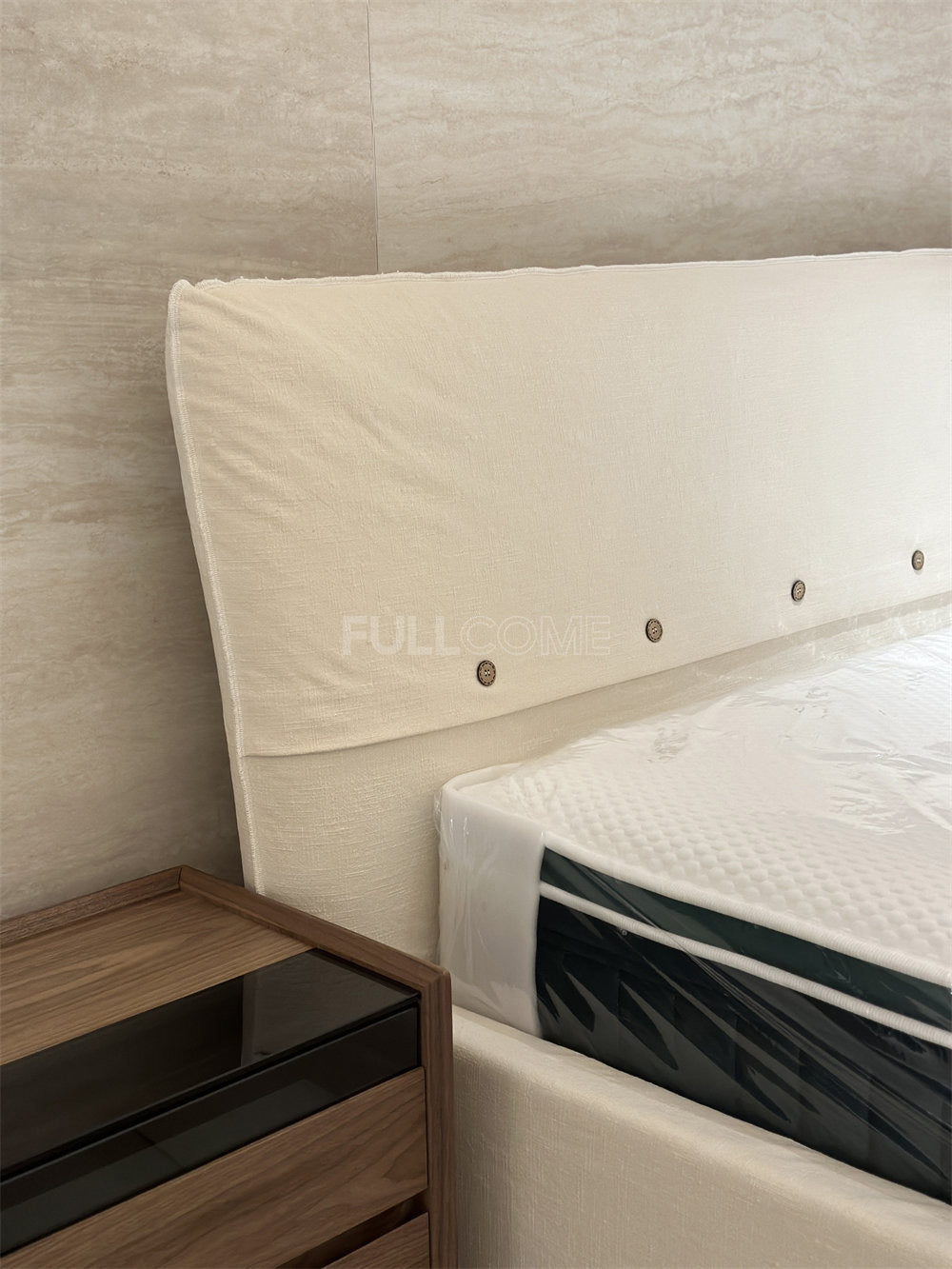 The Button Band Bed
