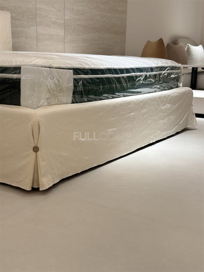 The Button Band Bed