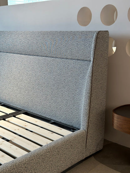 The Stepped Headboard Bed