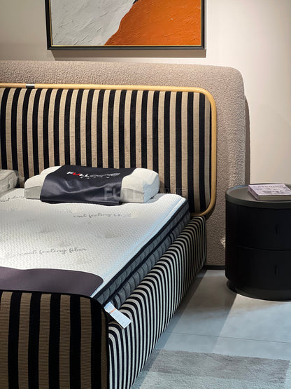 The Arch Stripe Bed